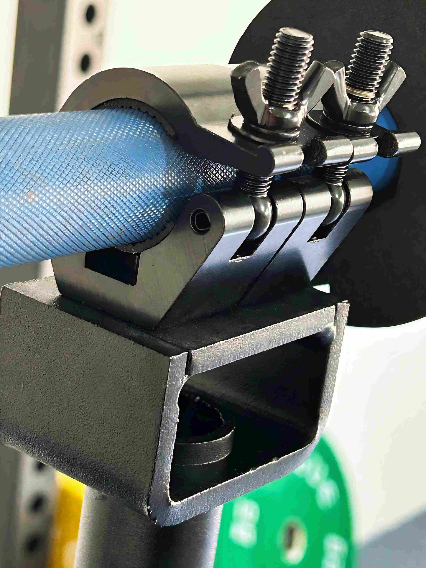 SQUAT SAFETY HANDLES