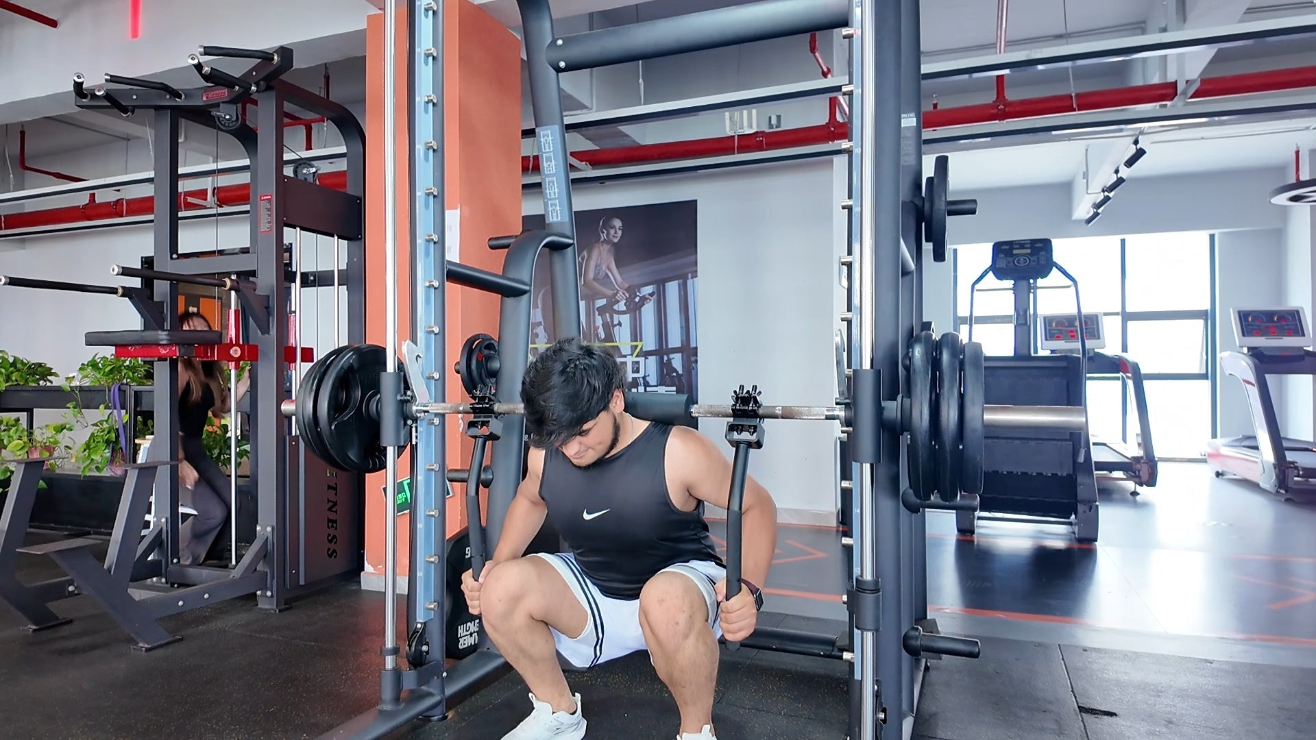 Choosing the Right Barbell Accessories for Your Home Gym